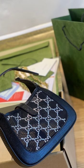 114804238a1f99a85ef94033afe015be