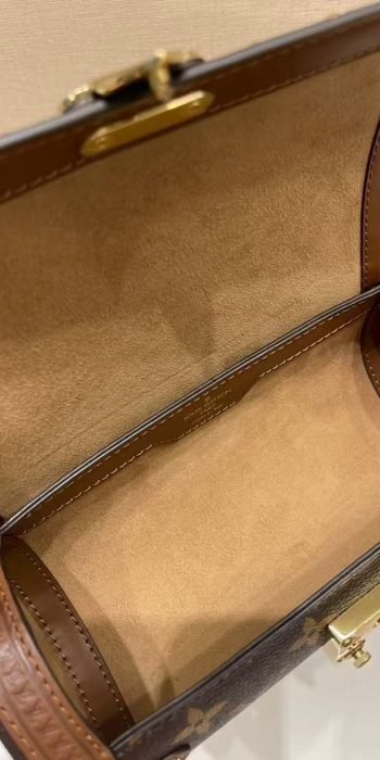 16c9c535e5b6a8ad9a0c6bd3ca1f17cf