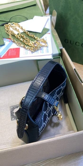 263a82af39e2d1b9513a1124dc0933a4