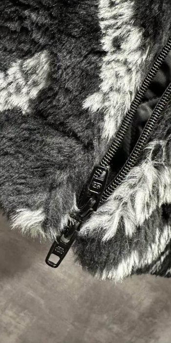 2b7988644b401f650de562a799f9c7ba