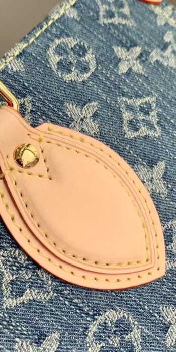 398e8892111919715519ef10e7fbafea