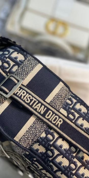 44d13f13798fb51887a4a65ed14c9265