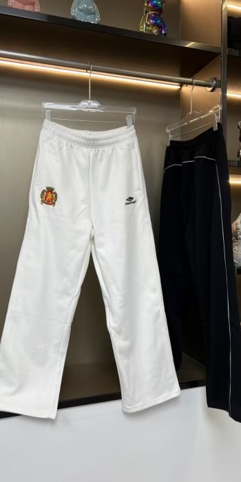 4c932d8e0ff81ae433d9d5953e22d2bb