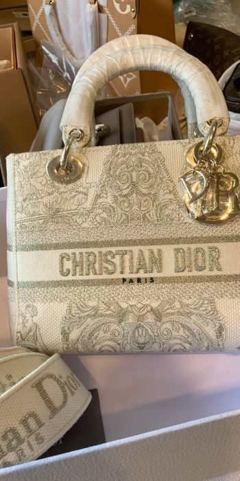 5ab53c97e9420861e41e805a72b7e33e