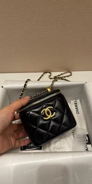 6912b7f051f659e29b177f0b9de29763