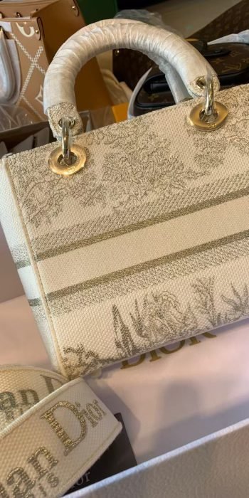 8be737cc2ea743c80c9b75d8348c67f6