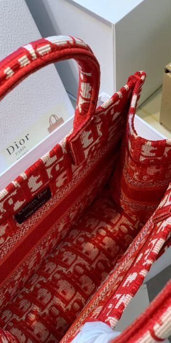 9d7b91dd98b4e7a55c45c6afe0d9dcbb