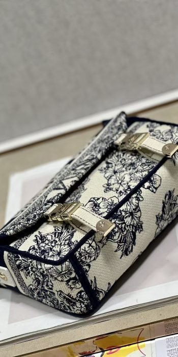 afd1d46e449af8da2ac7c11d52f4d885