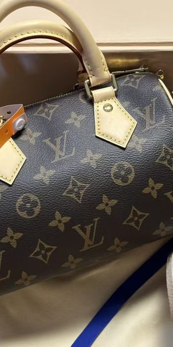 b0946cf4ebf38def2cd1e3ab7b6815df