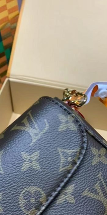 b22ad7f7ce368cfea3205be55f9582e4