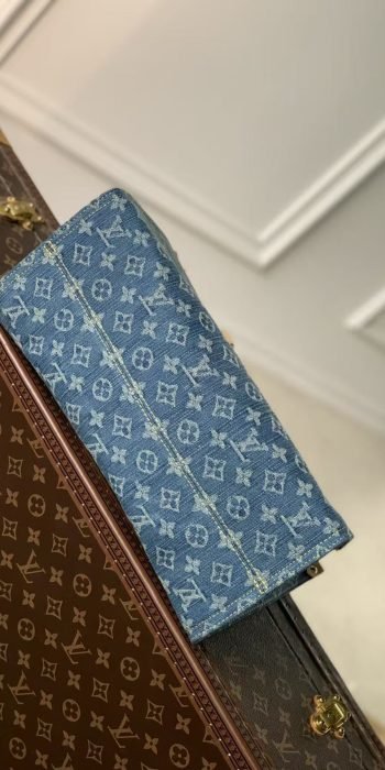 bbeef2fb1d484f19926944b4be1f6160