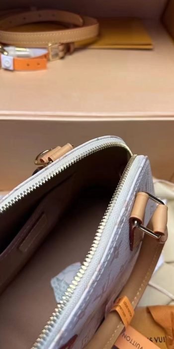 cb7f5515752c2185535b6275fba22286