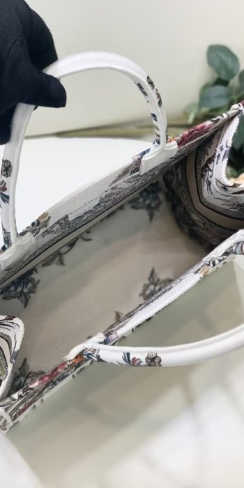 da1200e007c04e1ada9b76d1d1333235