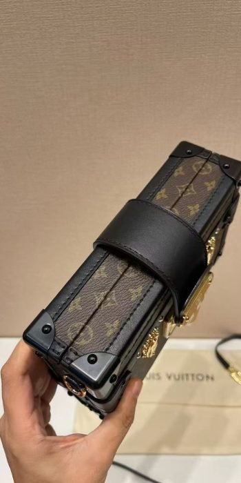 f54e3774286f82378f5145b8ed9d9efd